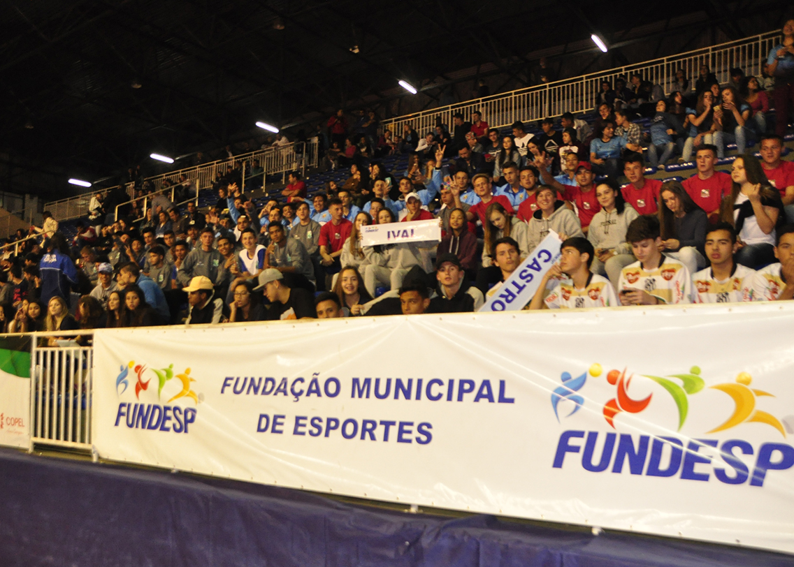 Decisões no futsal fecham os Jogos Escolares em Apucarana – Prefeitura  Municipal de Apucarana